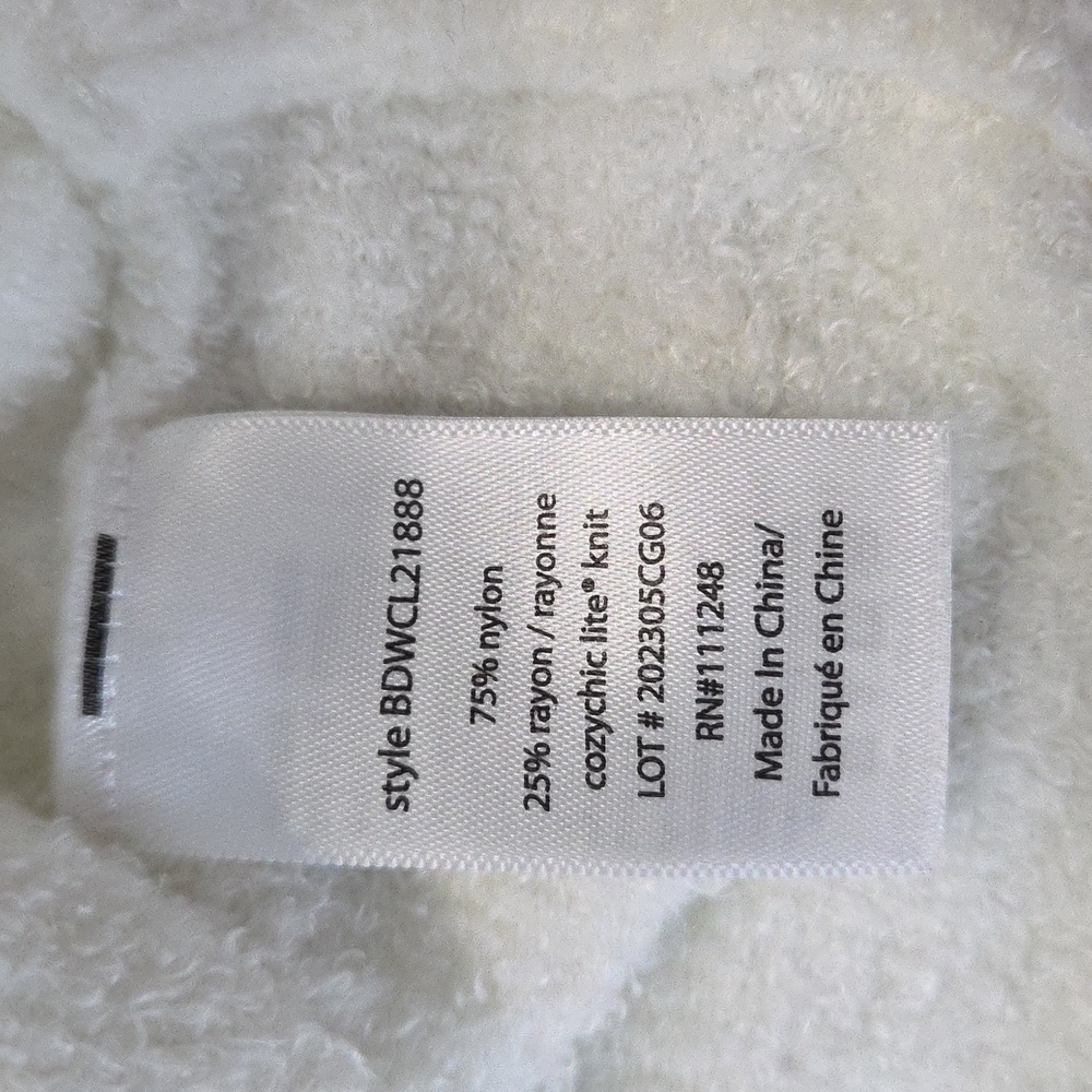 Barefoot Dreams CozyChic Lite Cable Button Cardigan - Picture 4 of 10